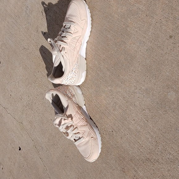 Asics Running Shoes Gel Lytev Soft Ice Cream Sprinkles Sneaker - Picture 5 of 8